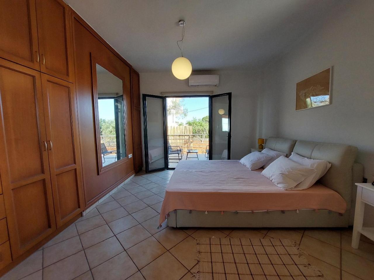 Villa Near Seitan Beach Khordhakion Exterior photo